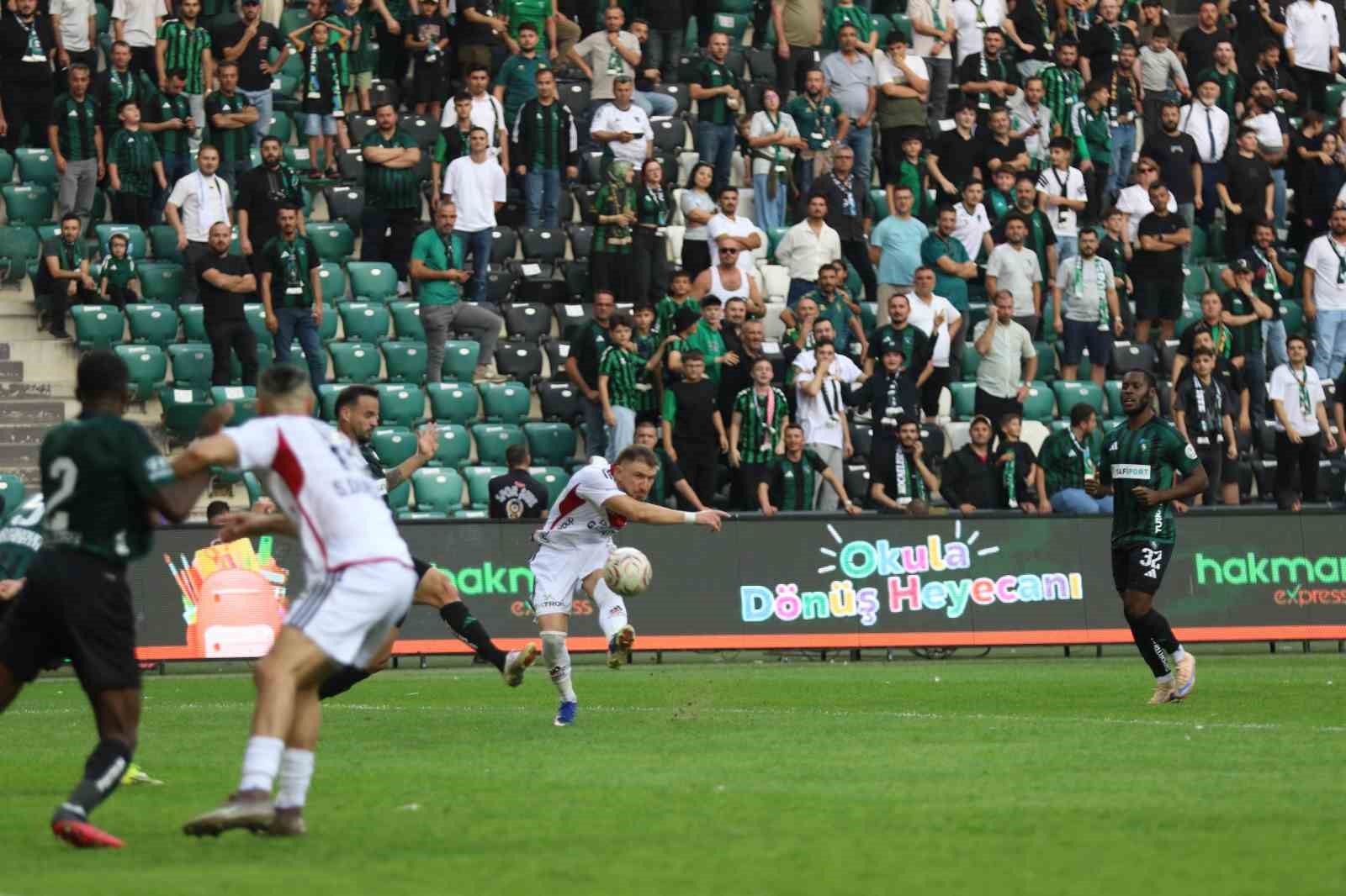 Trendyol Süper Lig: Kocaelispor: 2 - Gaziantep FK: 0 (Maç sonucu)