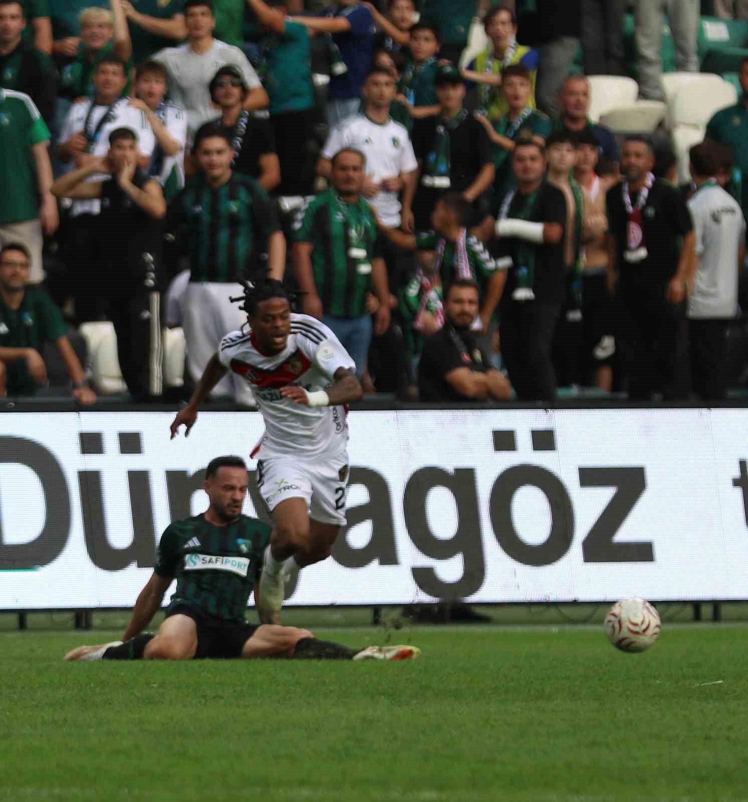 Trendyol Süper Lig: Kocaelispor: 2 - Gaziantep FK: 0 (Maç sonucu)