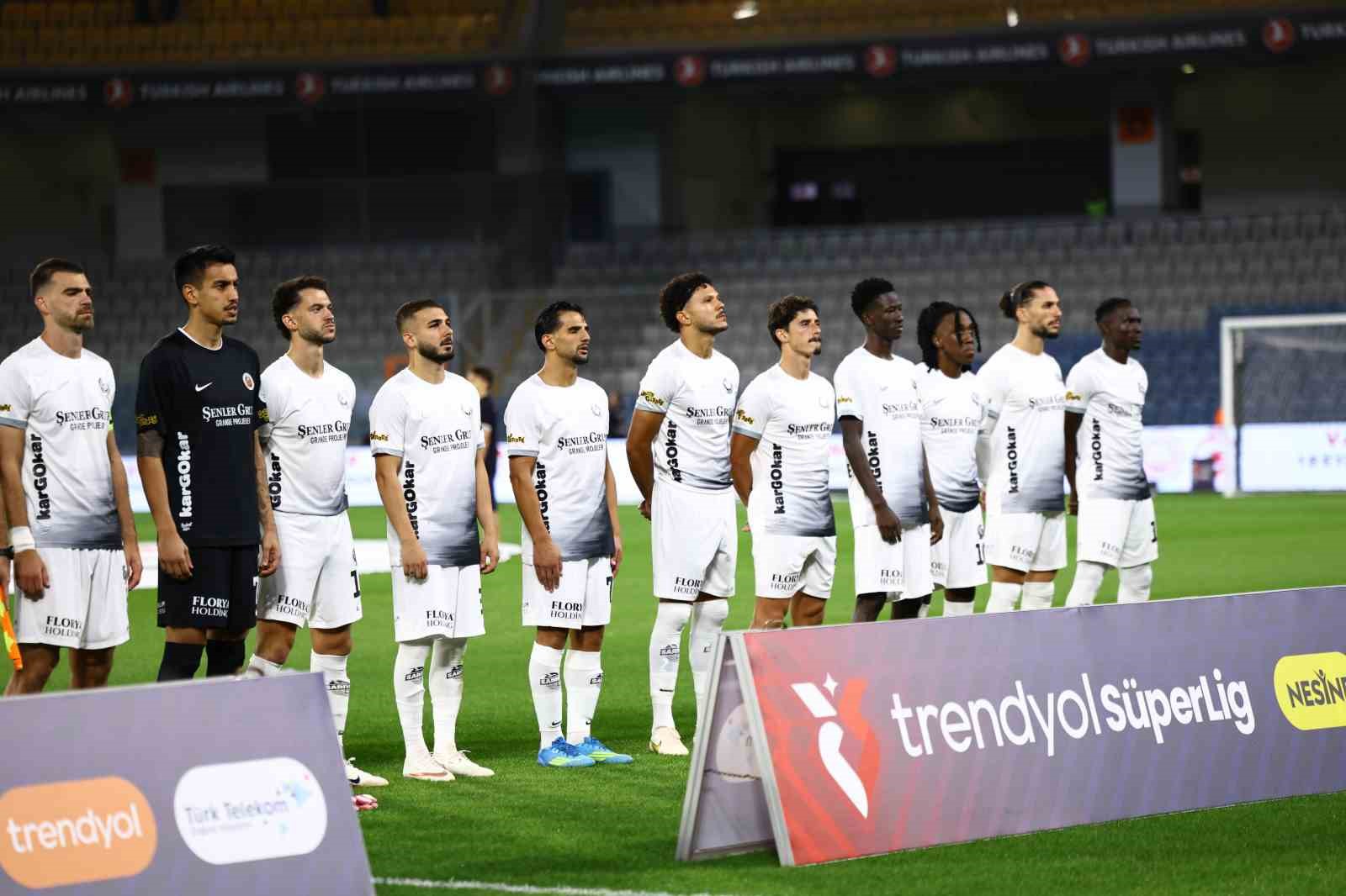 Trendyol Süper Lig: Başakşehir: 1 - Gençlerbirlği: 0 (Maç devam ediyor)