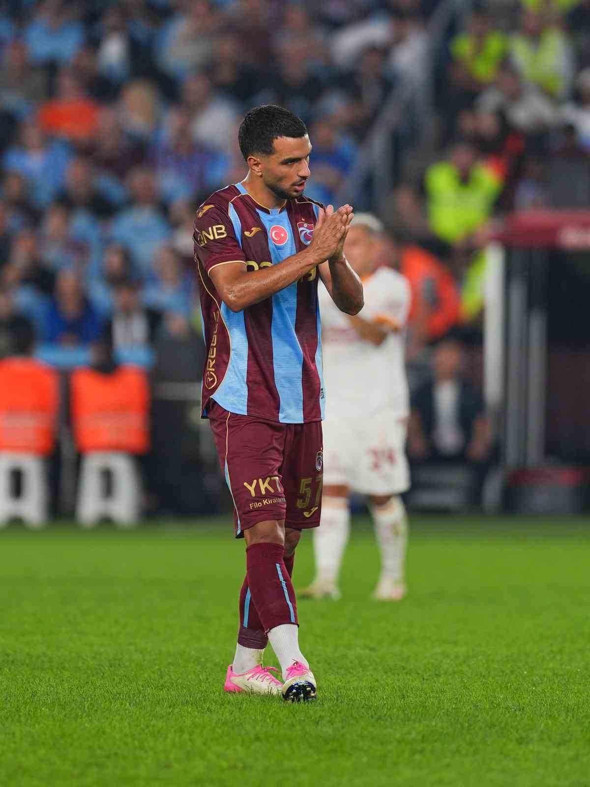 Trendyol Süper Lig: Trabzonspor: 3- Galatasaray:0 (İlk yarı)