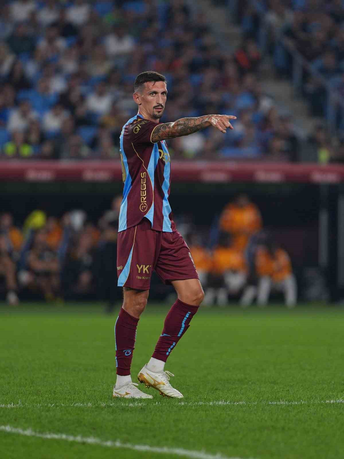Trendyol Süper Lig: Trabzonspor: 3- Galatasaray:0 (İlk yarı)