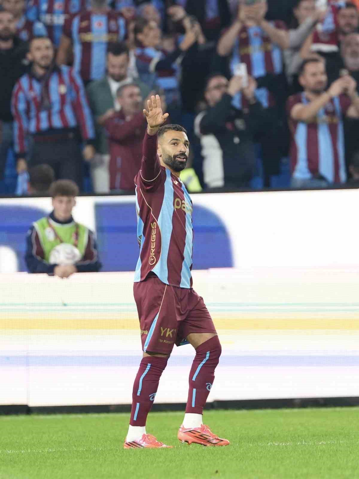 Trendyol Süper Lig: Trabzonspor: 3- Galatasaray:0 (İlk yarı)