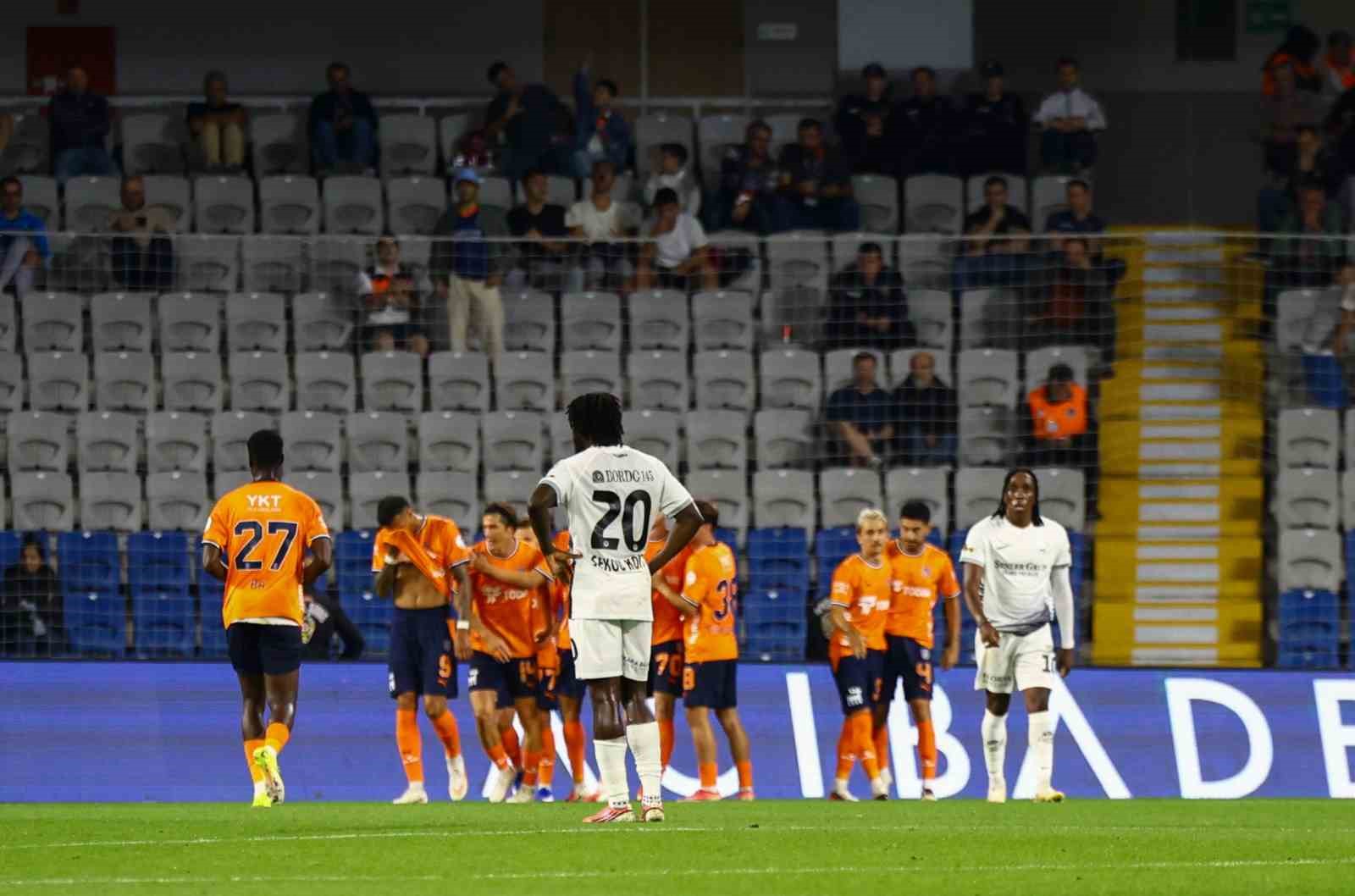Trendyol Süper Lig: Başakşehir FK: 4 - Gençlerbirliği: 0 (Maç sonucu)