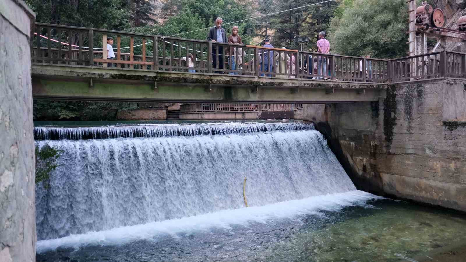 3 bin yıllık İvriz Kaya Anıtı ziyaretçilerini ağırlıyor
