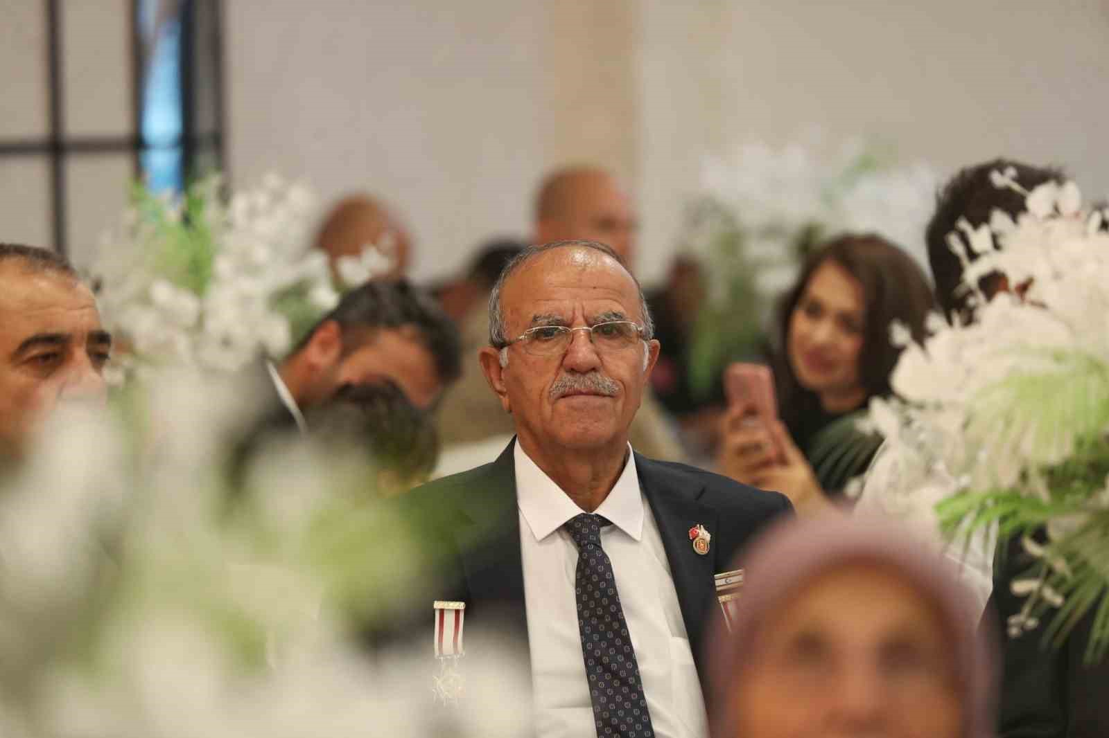 Vali Yılmaz’dan gaziler onuruna yemek programı