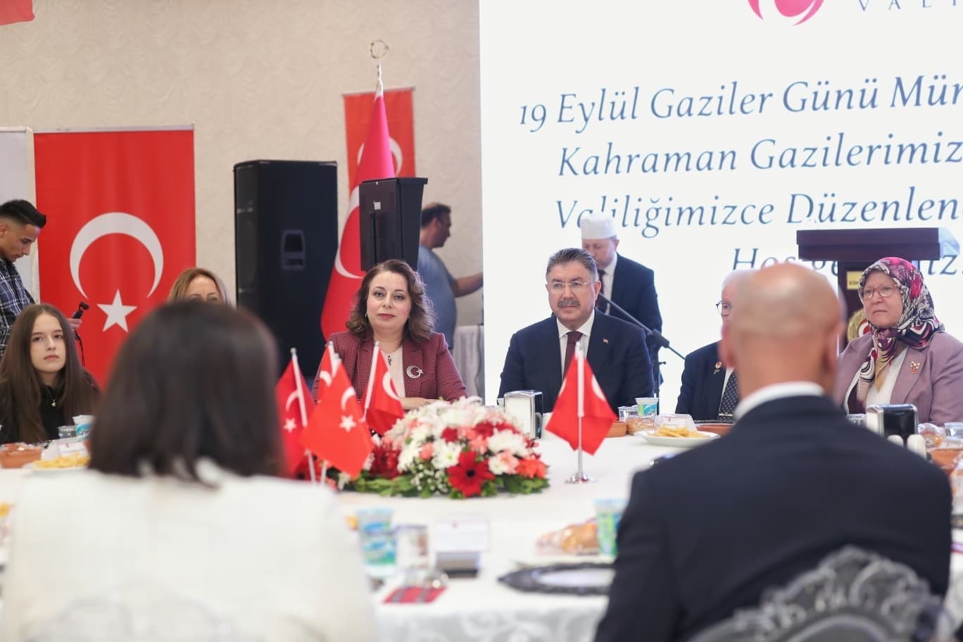 Vali Yılmaz’dan gaziler onuruna yemek programı
