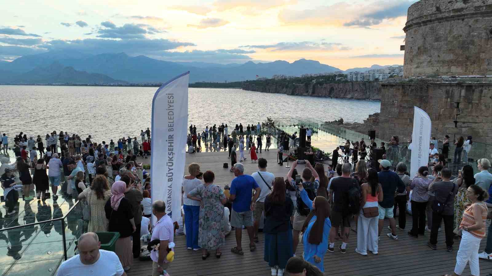 2 bin yıllık atmosferde sanat ve manzara buluştu