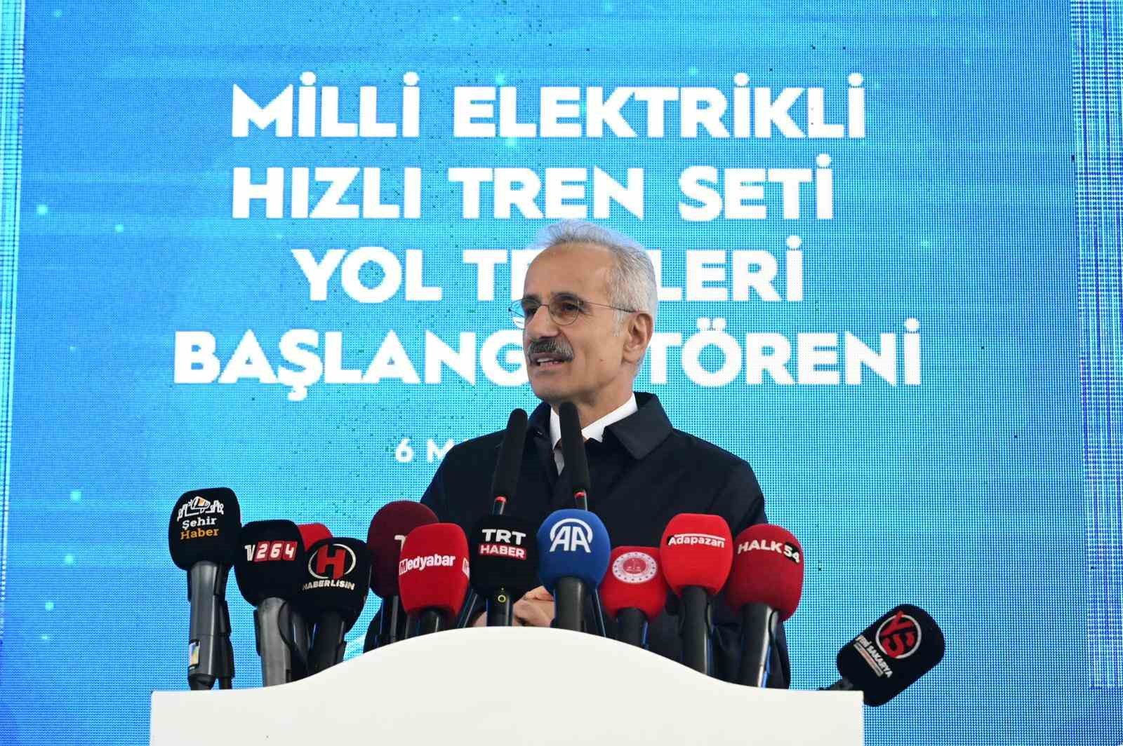 Bakan Uraloğlu: "İkinci Milli Hızlı Tren setimizin üretimine başladık"