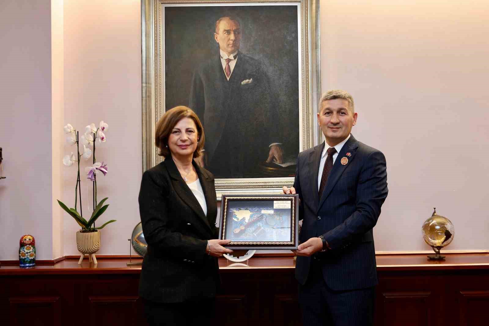 Başkan Ünlüce, Azerbaycanlı konuklarını ağırladı