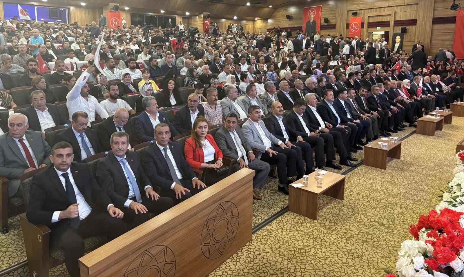 MHP Gaziantep İl Kongresi yapıldı: Mehmet Sait Kılıç başkan seçildi