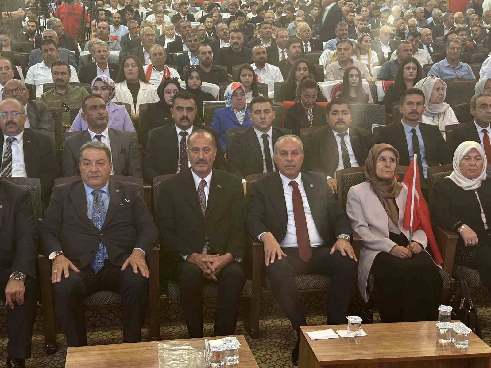 MHP Gaziantep İl Kongresi yapıldı: Mehmet Sait Kılıç başkan seçildi