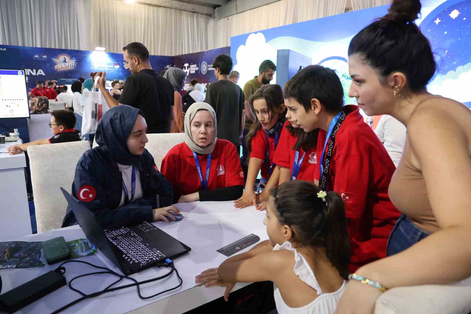 T3 Vakfı Proje Koordinatörü Kara: "Artık teknoloji tüketen değil, üreten bir topluma dönüştük"