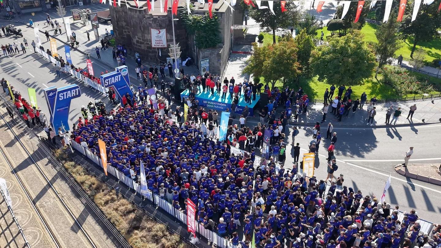 6. Uluslararası Kayseri Yarı Maratonu coşkuyla koşuldu