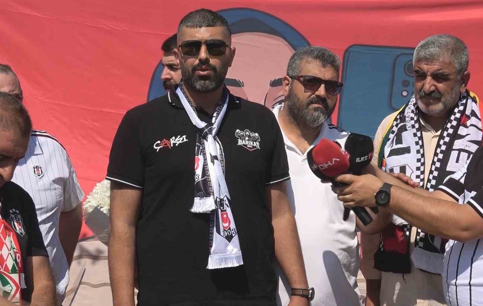 Amed Sportif Faaliyetler ve Beşiktaş taraftar gruplarından maç öncesi Rojin Kabaiş’in mezarına ziyaret