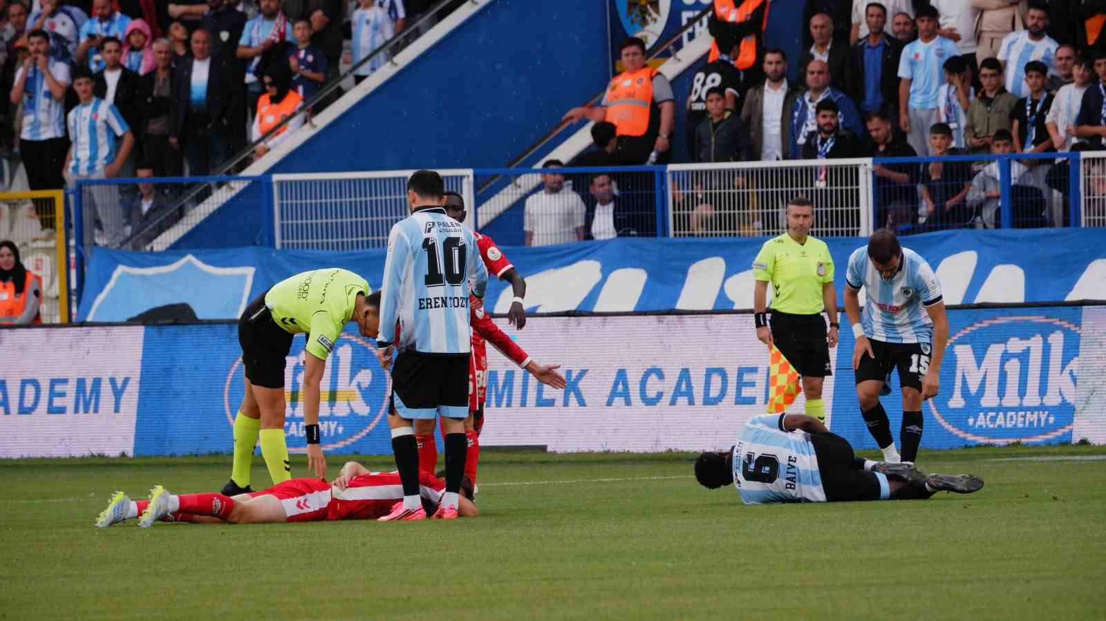 Trendyol Süper Lig: Erzurumspor FK: 1 - Samsunspor: 0 (İlk yarı)