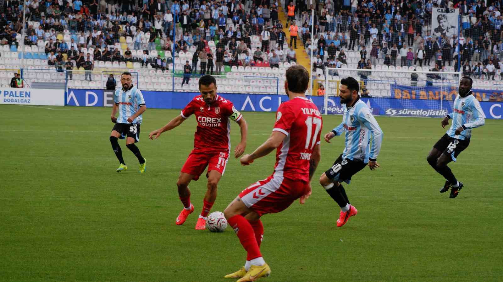 Trendyol Süper Lig: Erzurumspor FK: 1 - Samsunspor: 0 (İlk yarı)