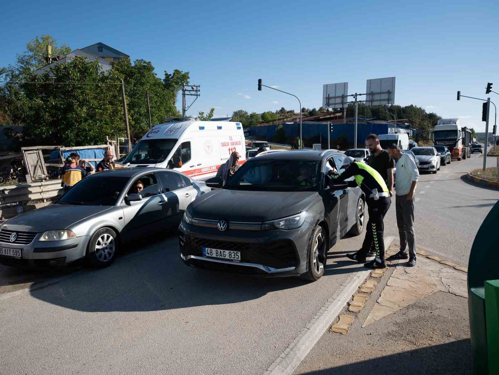 Kastamonu’da cip ile hafif ticari araç çarpıştı: 2 yaralı