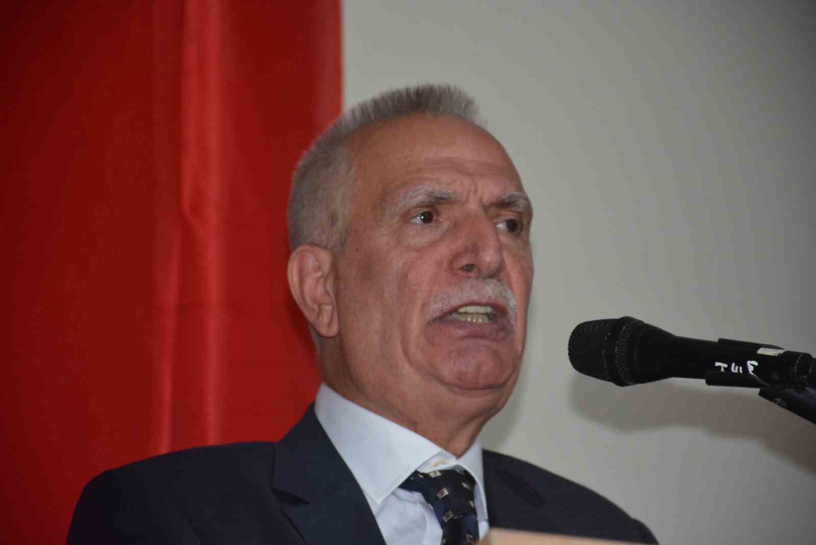 Hikmet Çınar yeniden MHP Sinop İl Başkanı seçildi