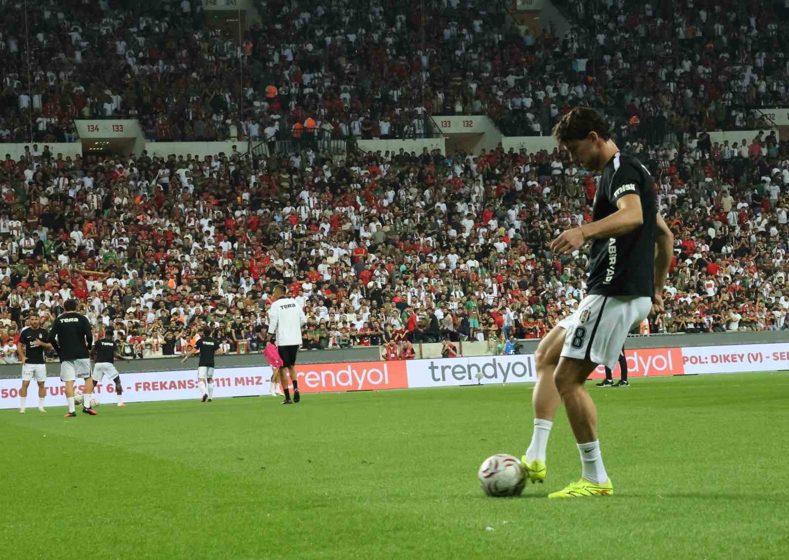 Trendyol Süper Lig: Amed Sportif Faaliyetler: 2 - Beşiktaş: 0 (İlk yarı)