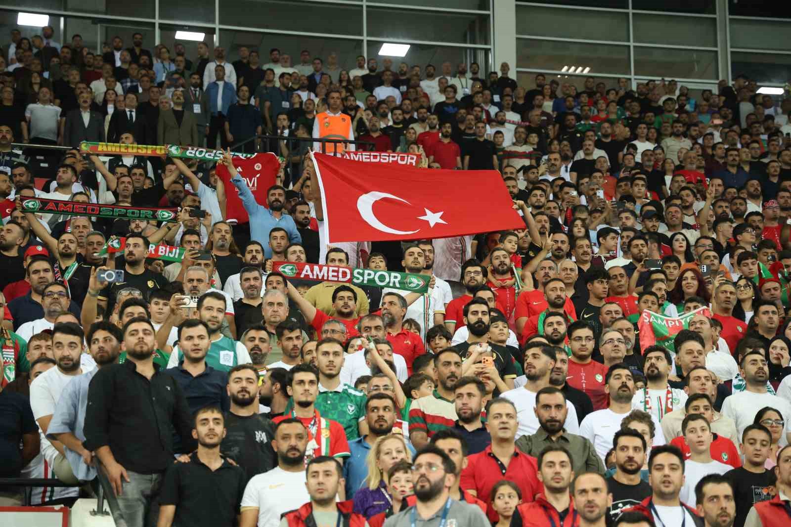 Trendyol Süper Lig: Amed Sportif Faaliyetler: 2 - Beşiktaş: 0 (İlk yarı)