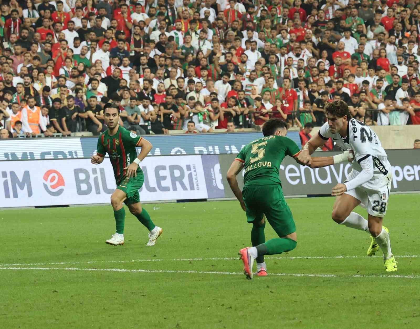 Trendyol Süper Lig: Amed Sportif Faaliyetler: 3 - Beşiktaş: 2 (Maç sonucu)
