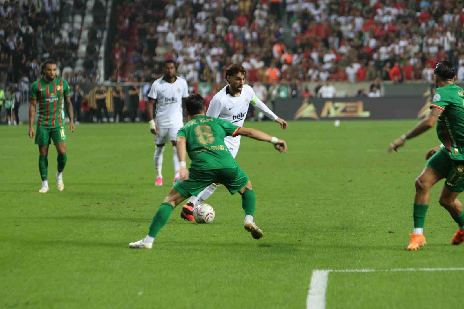 Trendyol Süper Lig: Amed Sportif Faaliyetler: 3 - Beşiktaş: 2 (Maç sonucu)