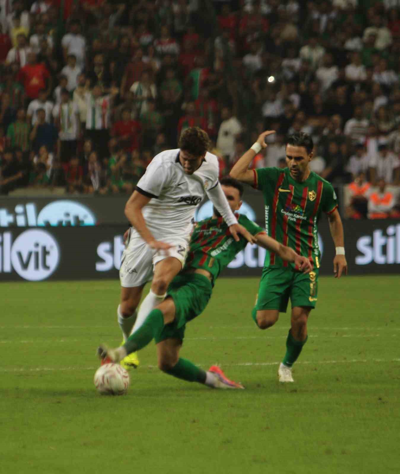 Trendyol Süper Lig: Amed Sportif Faaliyetler: 3 - Beşiktaş: 2 (Maç sonucu)