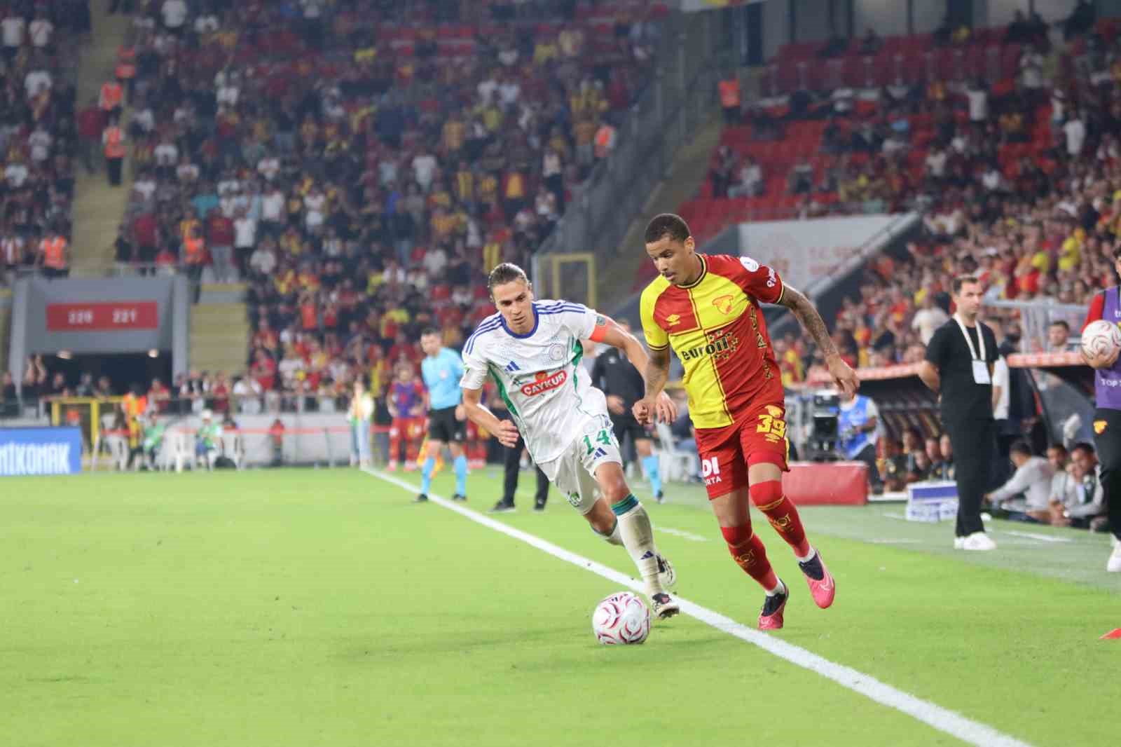 Trendyol Süper Lig: Göztepe: 2 - Çaykur Rizespor: 2 (Maç sonucu)