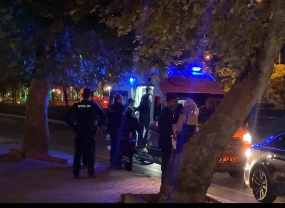 Trafikte ‘yan bakma’ kavgasında kan aktı: 1 yaralı