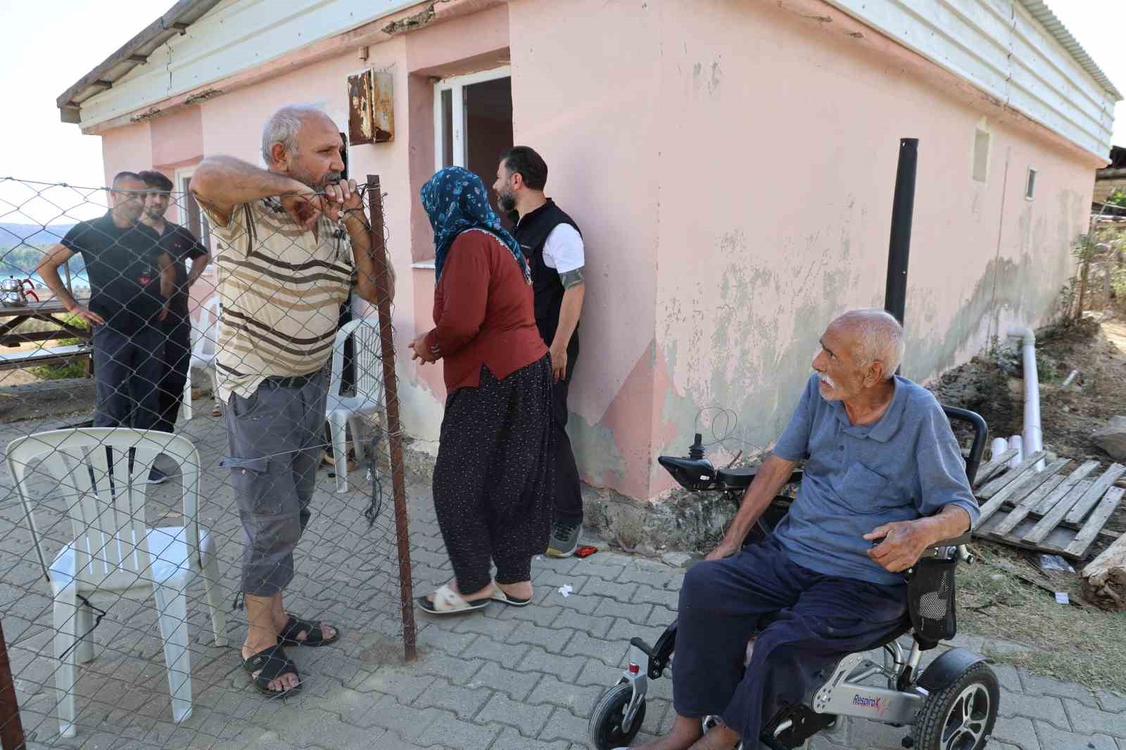 Orman yangınında tamamen yanan evin eşyaları yenilendi