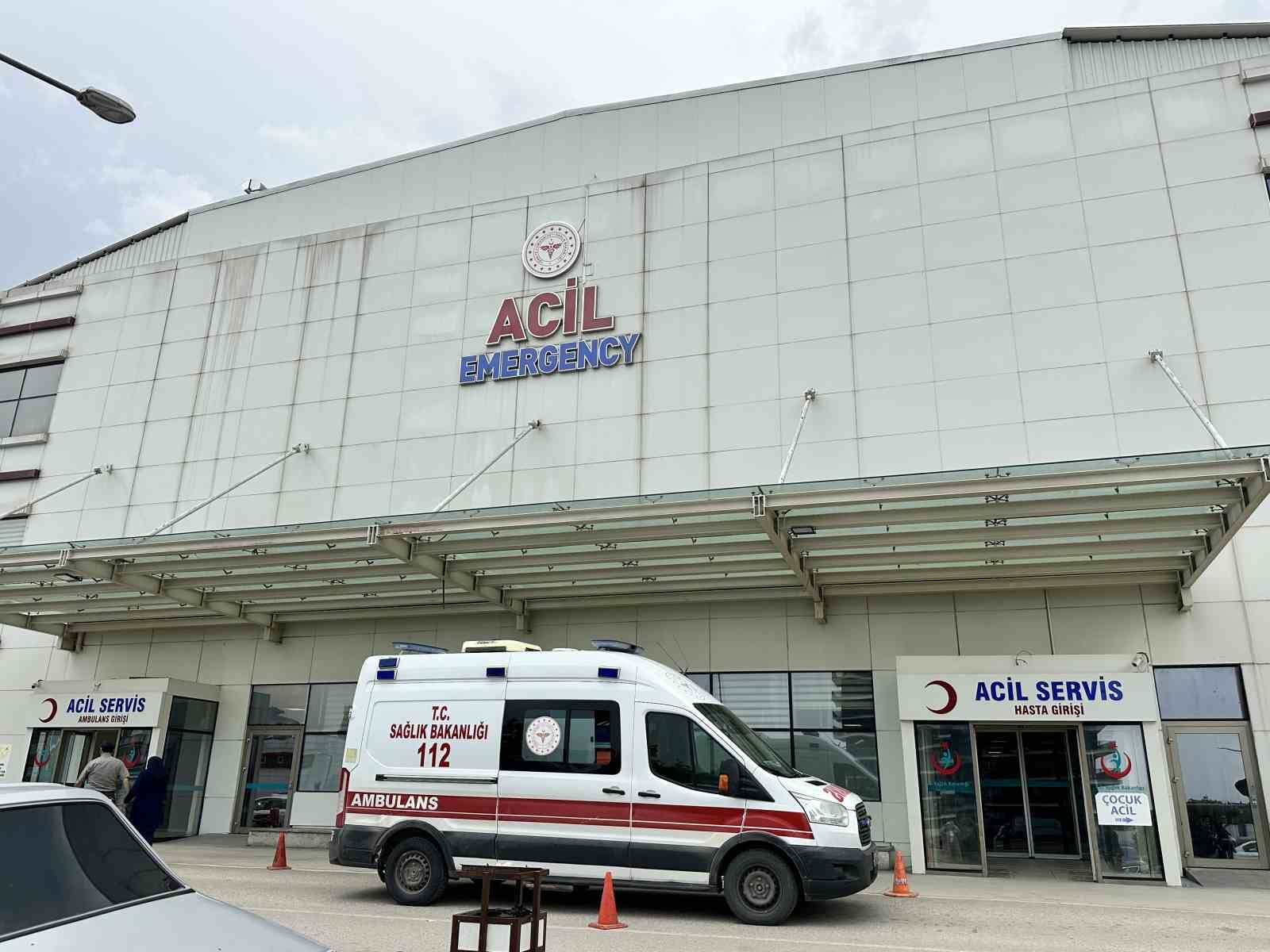 Kastamonu’da karbonmonoksit gazından etkilenen 12 işçi hastaneye kaldırıldı