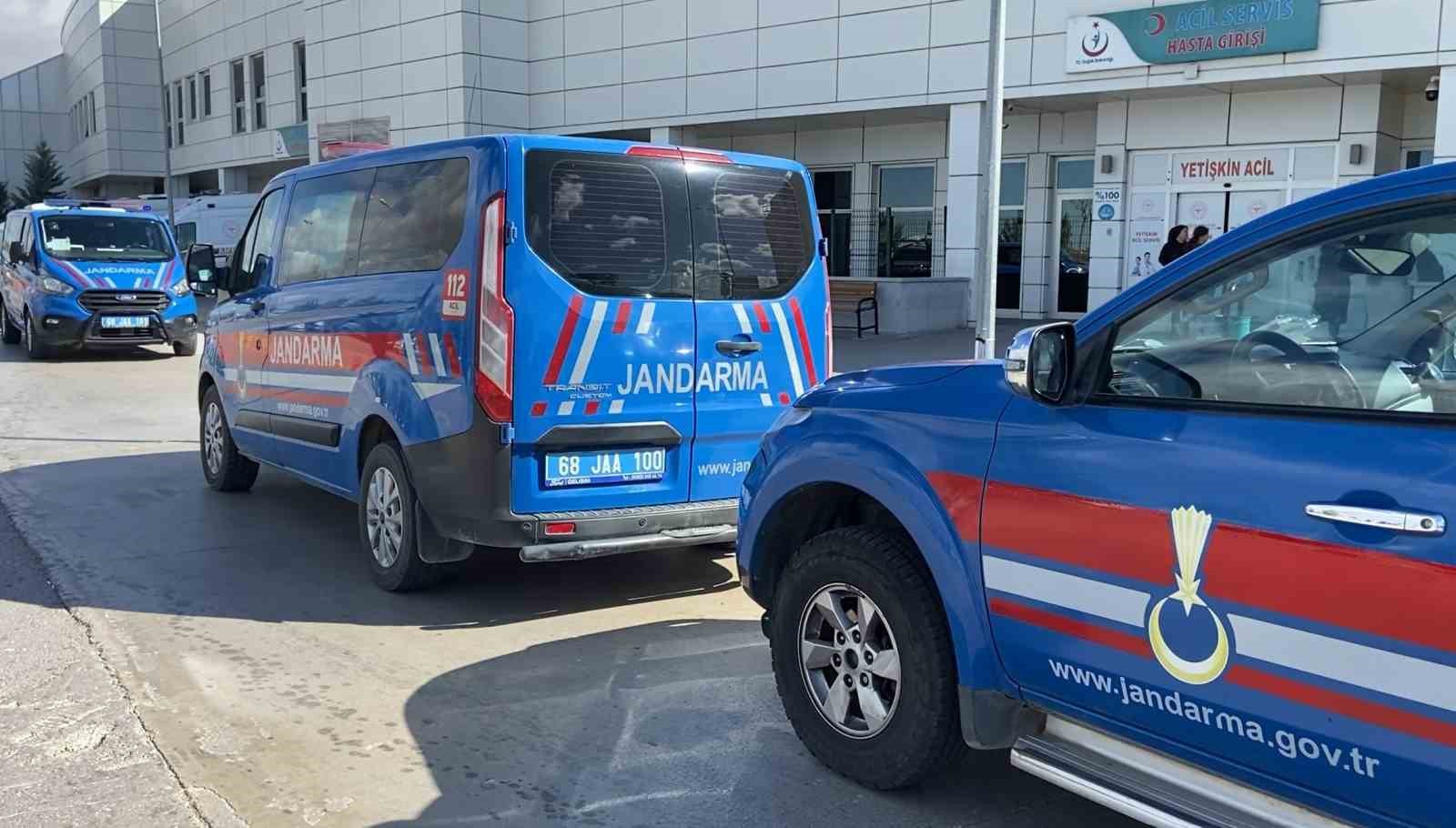 Yorgun mermi kadını yaraladı, tabanca ateşleyen 9 maganda tutuklandı