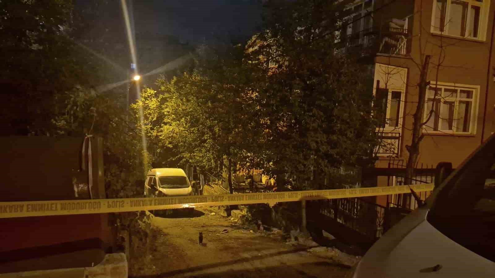 Ankara’da bir dairede 3 kişi ölü olarak bulundu