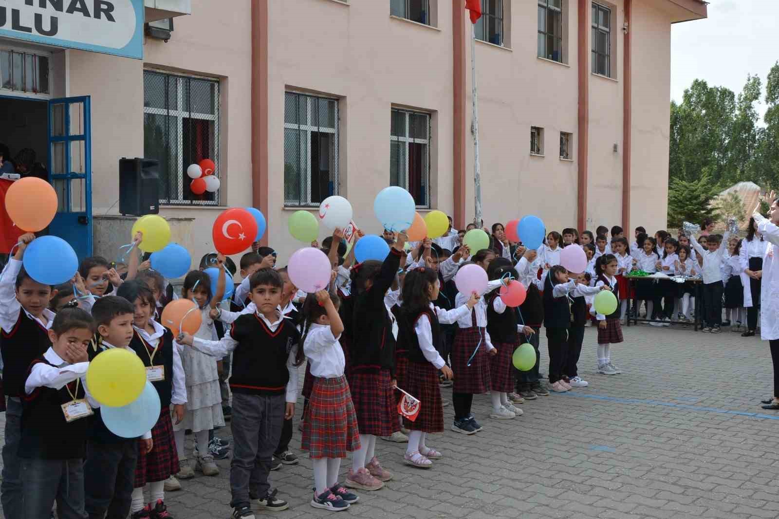 Patnos’ta İlköğretim Haftası coşkusu