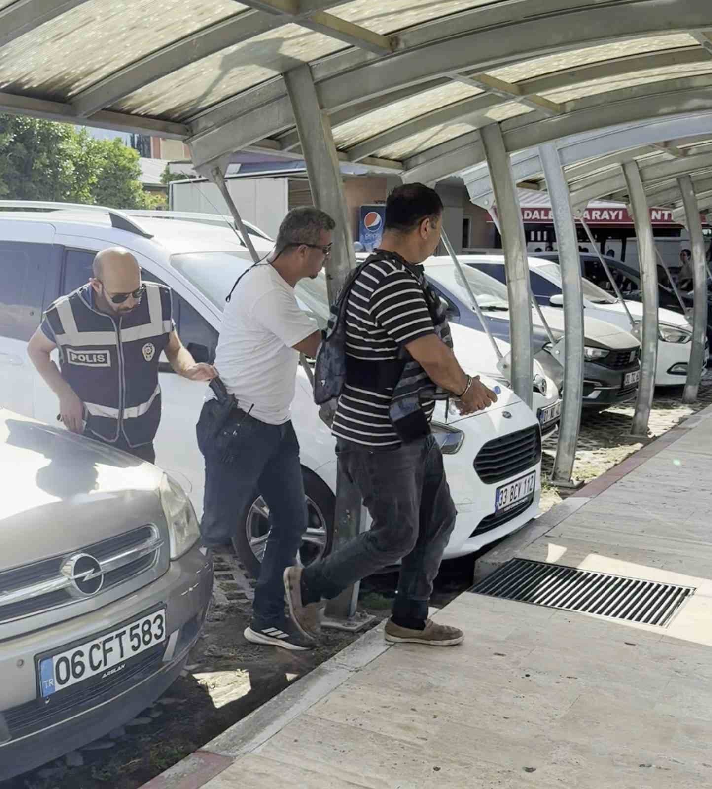 Boşanma aşamasındaki karısını öldüren şahıs tutuklandı