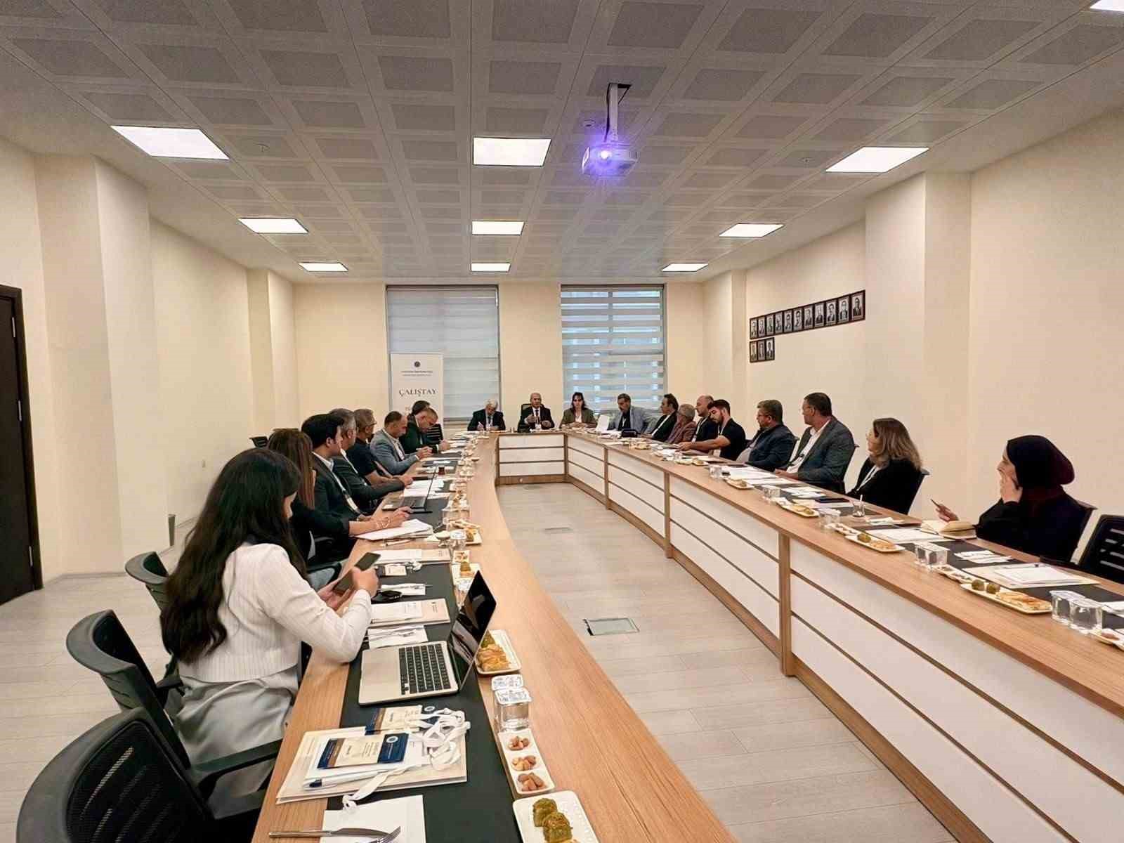 Atatürk Üniversitesinde Türkiye’nin kültürel miras politikaları düzenlenen çalıştayla masaya yatırıldı