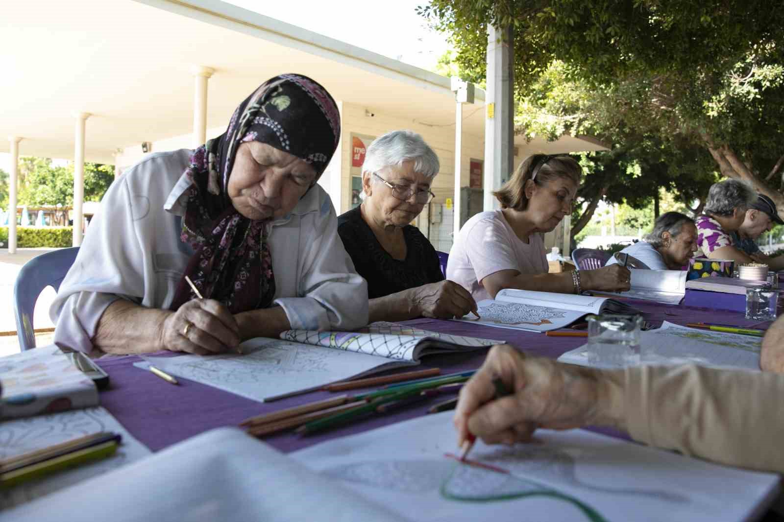 Mersin’de Alzheimer hastaları farkındalık etkinliğinde buluştu