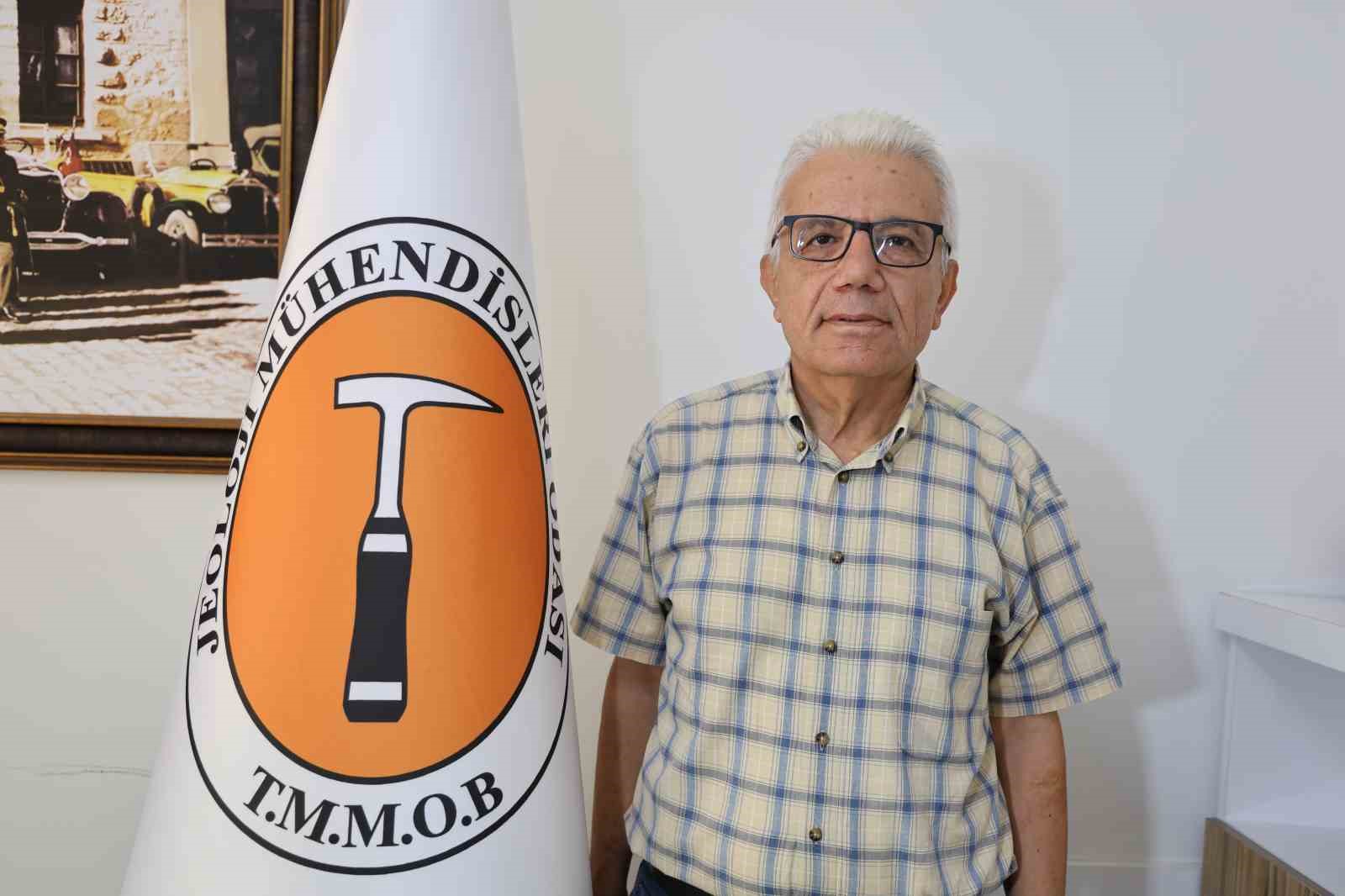 Uzmanından deprem uyarısı: "Artçı depremler devam edecek"