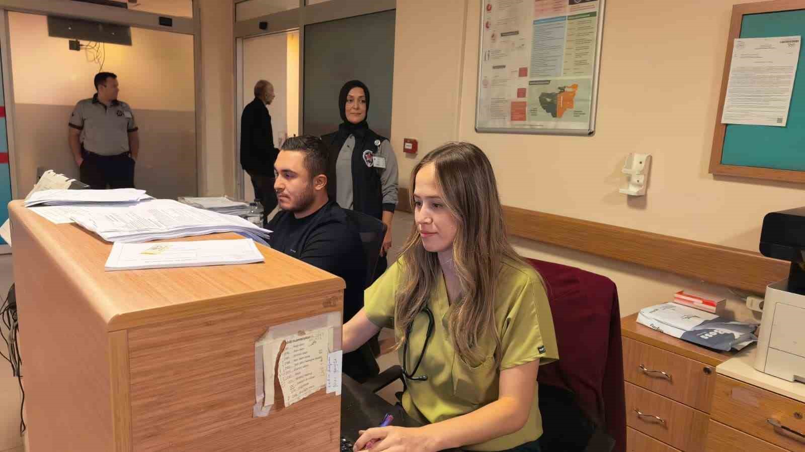Hastane koridorlarında büyüdüler, doktor olarak geri döndüler