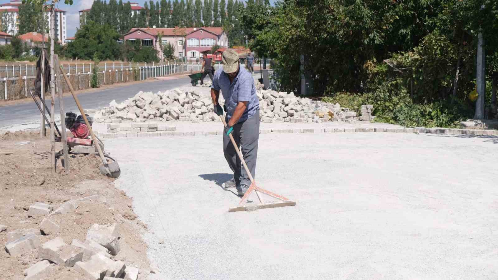 Sorgun Belediyesi’nden üç bölgede eş zamanlı çalışma