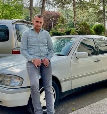 Ankara’da üç arkadaşını öldürüp intihar eden zanlının komşusu: "Polislere, ’Üç kişiyi öldürdüm, beni uyuşturucuya alıştırdılar, müebbet hapis yatamam’ dedi"