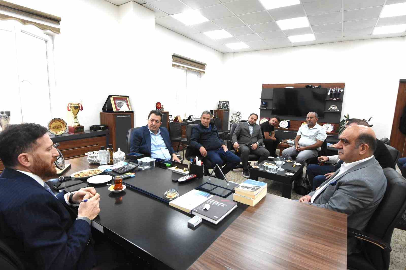 DAGC’den Erzurumspor Başkanı Ahmet Dal’a başarı plaketi