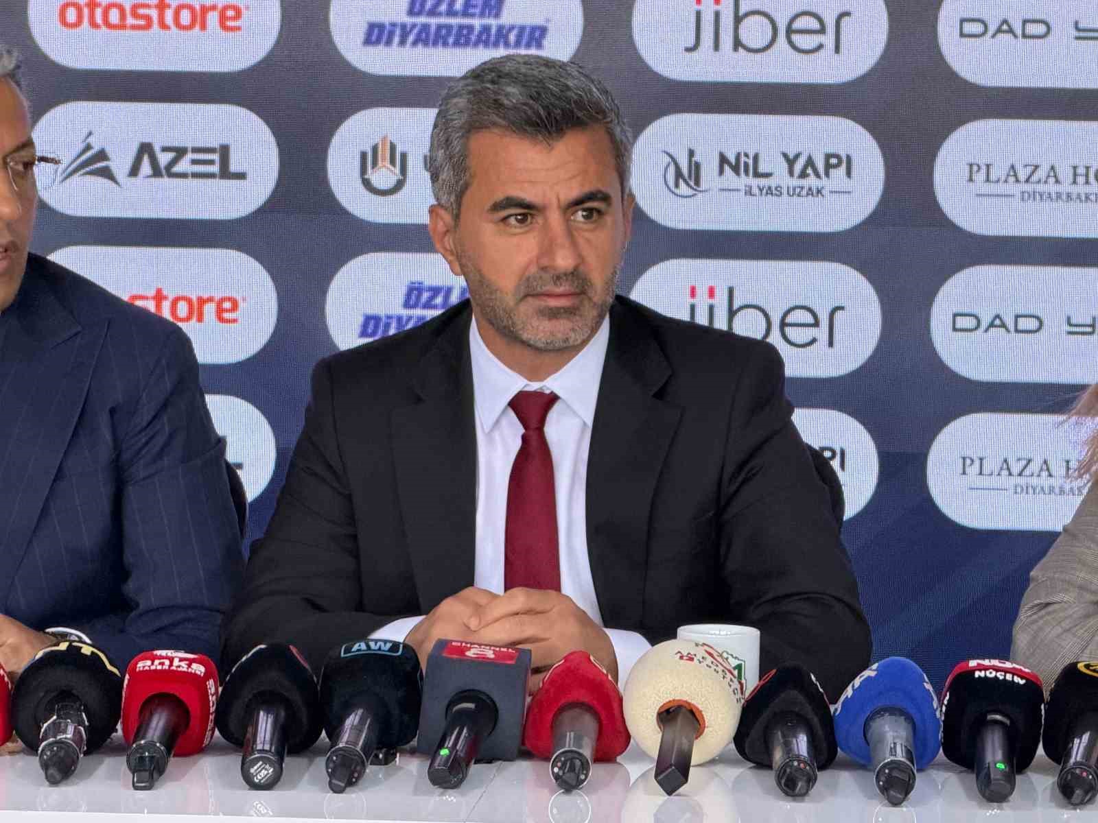 Nahit Eren: "122 bin insan ilk 10 dakikada bilet almak istedi’’