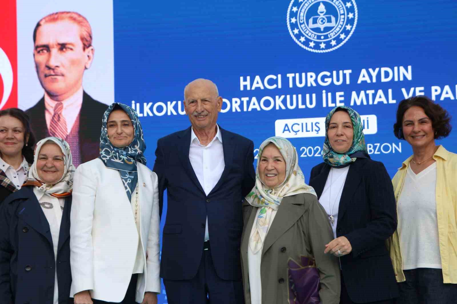 Turgut Aydın’ın memleketine vefası okullarla taçlandı