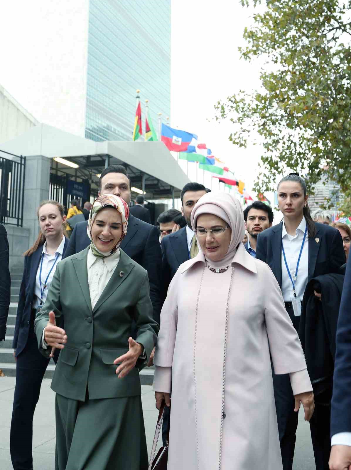 Emine Erdoğan, BM’de çocuklar için güvenli dijital sistemlerin inşasına ilişkin programda konuştu