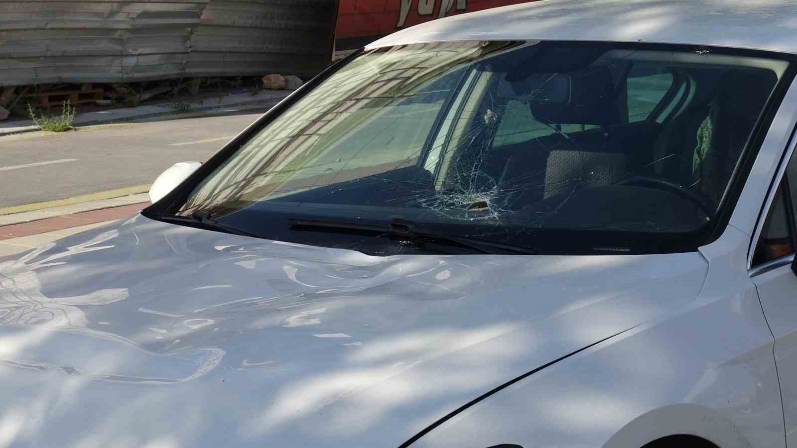 Otomobilin çarptığı yaşlı adam hayatını kaybetti