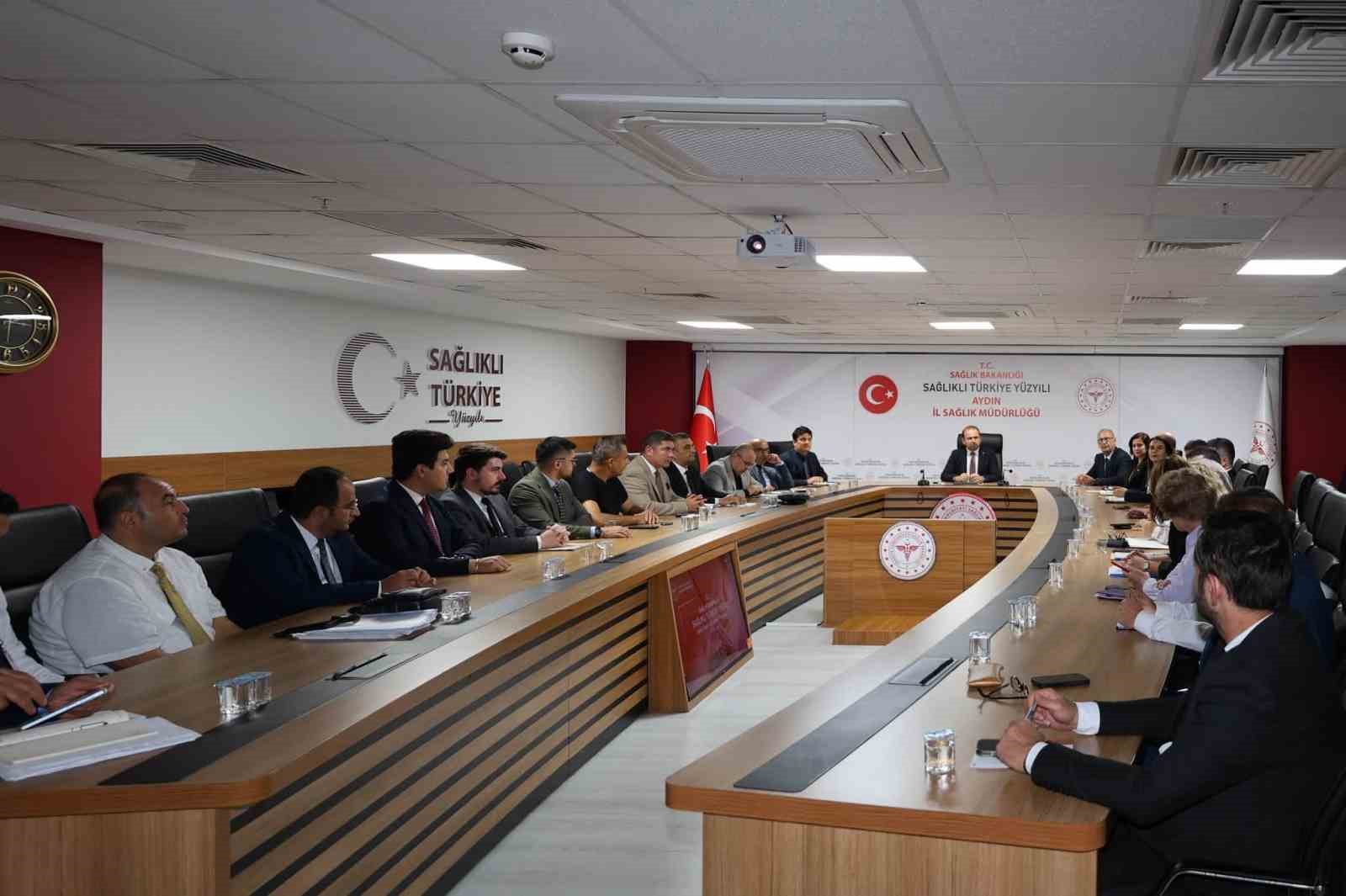 Kamu hastanelerinin hizmetleri gözden geçirildi