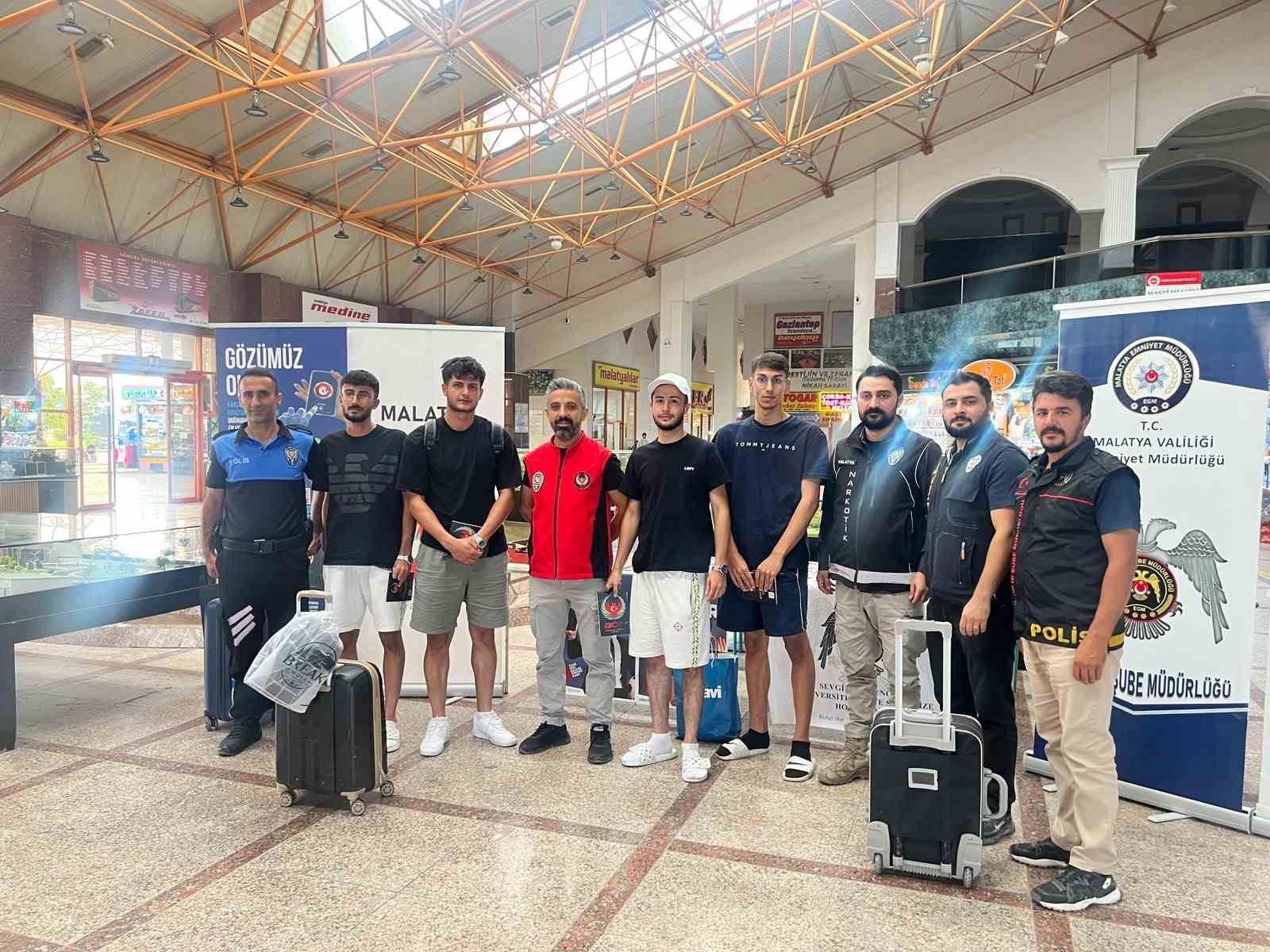 Malatya’da üniversite öğrencileri ve velilere bilgilendirme