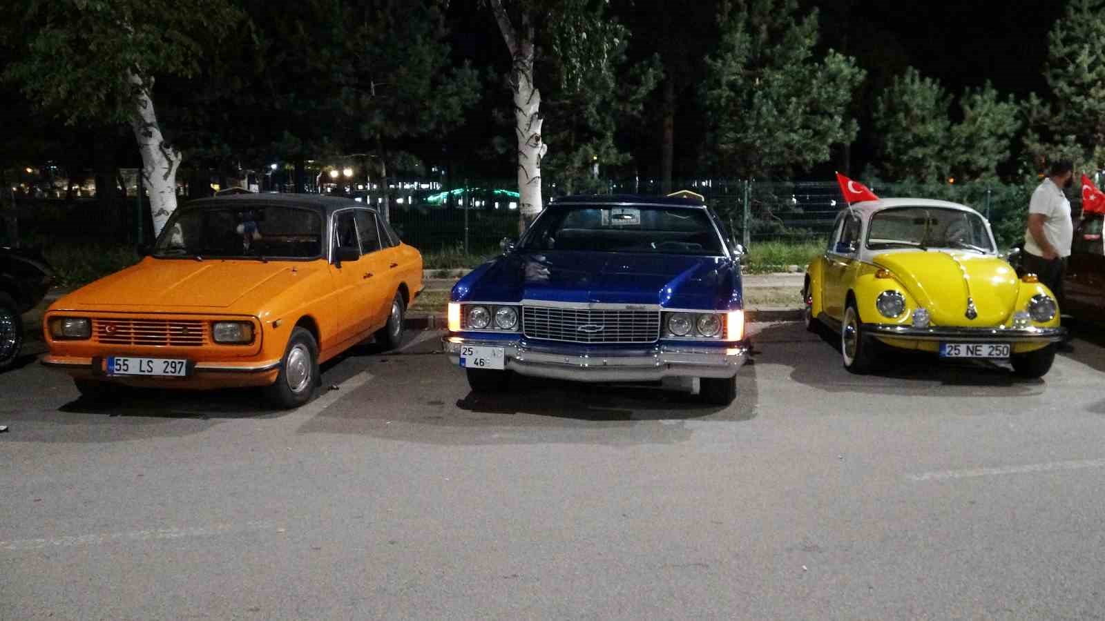 Klasik araçları Erzurum sokaklarında nostalji rüzgarı estirdi