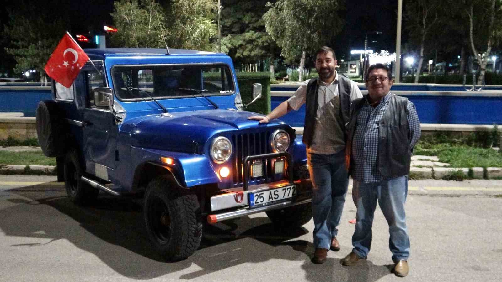 Klasik araçları Erzurum sokaklarında nostalji rüzgarı estirdi